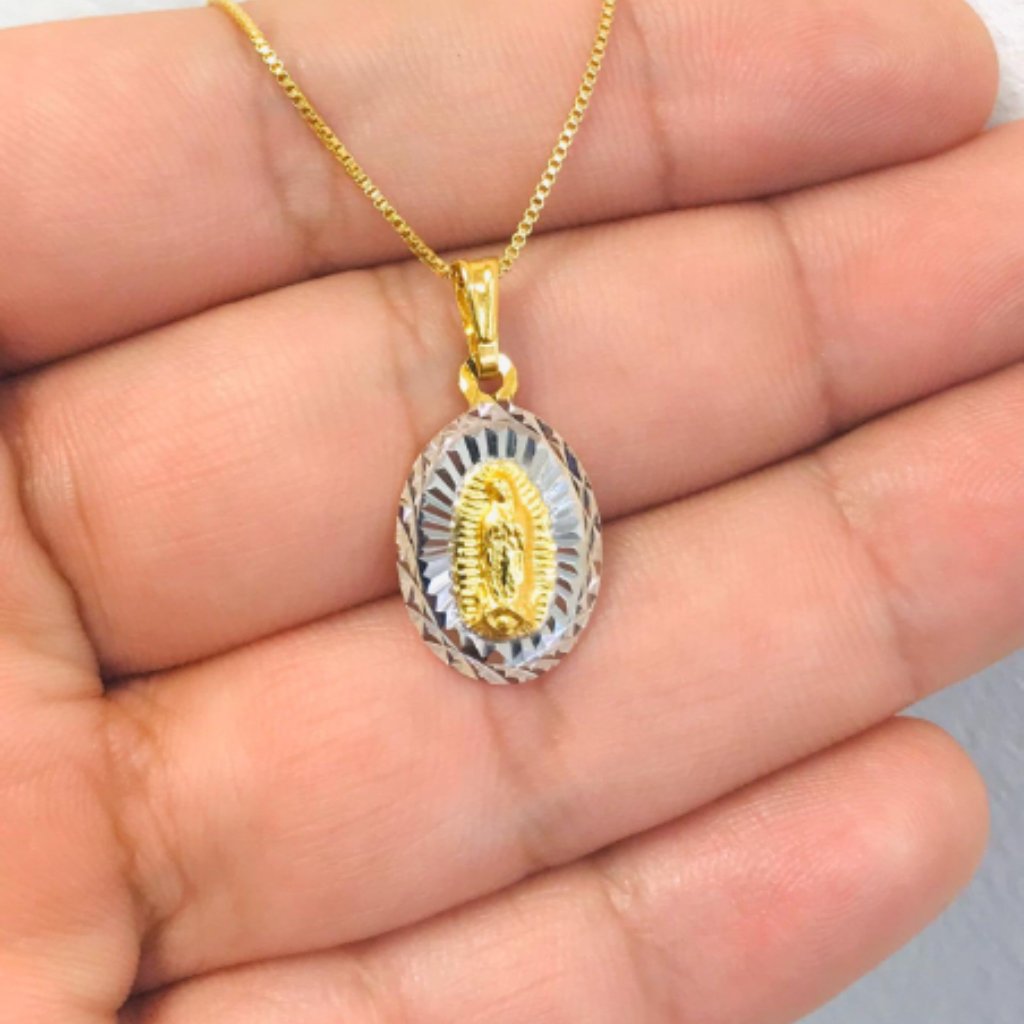 Everyday Womens Virgen De Guadalupe Necklace 20 42$